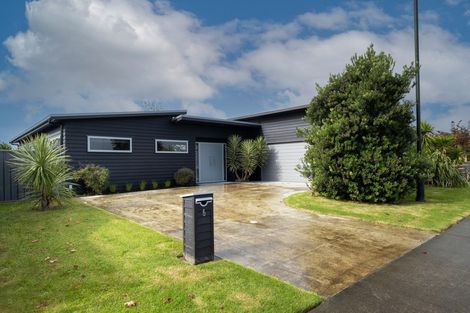 Photo of property in 6 Orotu Drive, Poraiti, Napier, 4112