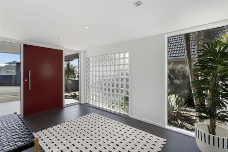 Photo of property in 9 Assisi Street, Mount Pleasant, Christchurch, 8081