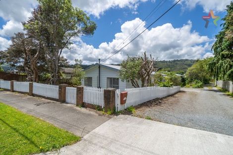 Photo of property in 157a George Street, Stokes Valley, Lower Hutt, 5019