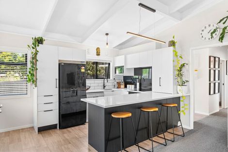 Photo of property in 2/324 Beach Road, Onerahi, Whangarei, 0110