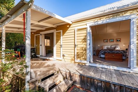 Photo of property in 8 Ramsay Drive, Acacia Bay, Taupo, 3385