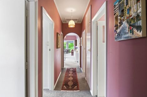 Photo of property in 34 Torwood Road, Khandallah, Wellington, 6035