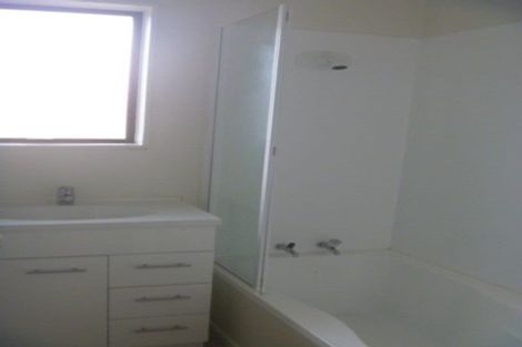 Photo of property in 2/65 Marne Road, Papakura, 2110