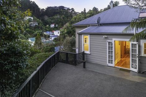 Photo of property in 10 Durham Street, Aro Valley, Wellington, 6021