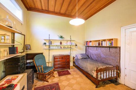 Photo of property in 19 Pahiatua Street, Hokowhitu, Palmerston North, 4410