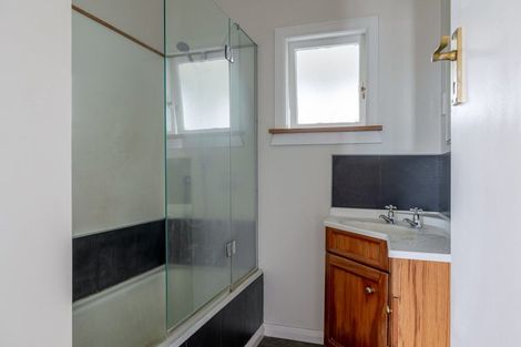 Photo of property in 103 Vogel Street, Roslyn, Palmerston North, 4414