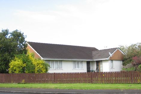 Photo of property in 67 Chichester Drive, Rosehill, Papakura, 2113