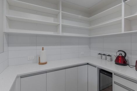 Photo of property in 11 Evelyn Crescent, Marshland, Christchurch, 8083