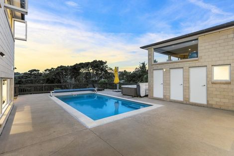 Photo of property in 194 Greenhithe Road, Greenhithe, Auckland, 0632