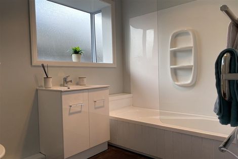 Photo of property in 9 Mappleton Avenue, Burnside, Christchurch, 8053