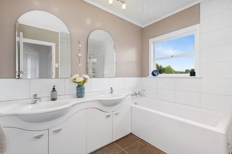 Photo of property in 1214 Paerata Road, Pukekohe, 2120