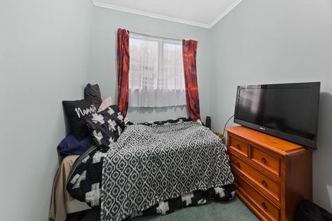 Photo of property in 5 Mcdivitt Street, Manurewa, Auckland, 2102