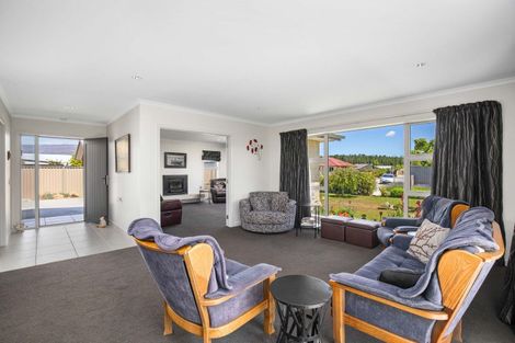 Photo of property in 8 Quail Close, Alexandra, 9320