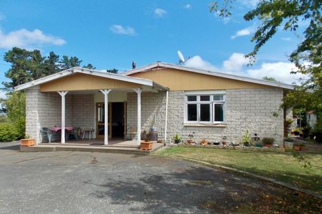 Photo of property in 227 Bridge Street, Bulls, 4818