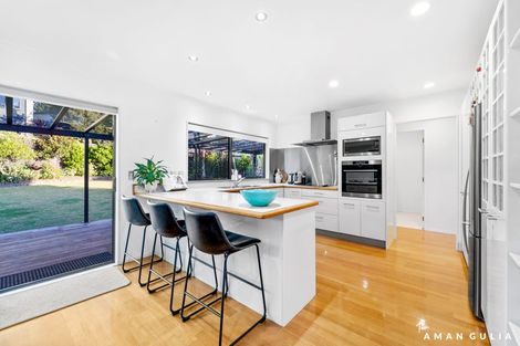 Photo of property in 6a Savoy Road, Glen Eden, Auckland, 0602