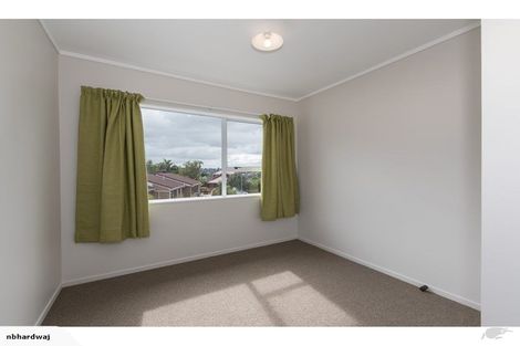 Photo of property in 1/5 Petrel Place, Massey, Auckland, 0614