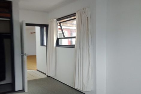 Photo of property in 53 Hawker Street, Mount Victoria, Wellington, 6011