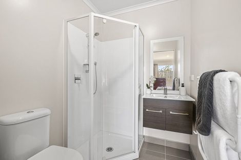 Photo of property in 55b Matipo Road, Te Atatu Peninsula, Auckland, 0610