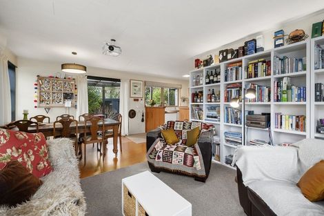 Photo of property in 6 Irwin Place, Kinloch, Taupo, 3377