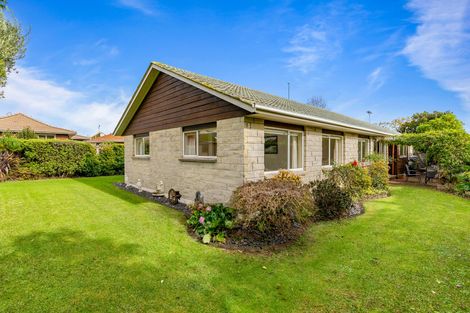 Photo of property in 41 Headcorn Place, Botany Downs, Auckland, 2010
