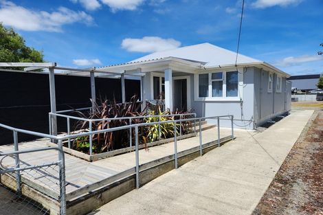 Photo of property in 15 Queen Street, Winton, 9720