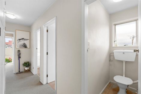 Photo of property in 39 Ambleside Drive, Burnside, Christchurch, 8053