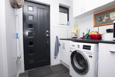 Photo of property in 100 Thornhill Street, Rockdale, Invercargill, 9812