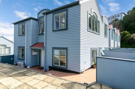 Photo of property in 93a Kelburn Parade, Kelburn, Wellington, 6012