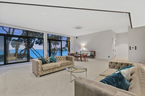 Photo of property in 218a Lake Road, Hauraki, Auckland, 0622