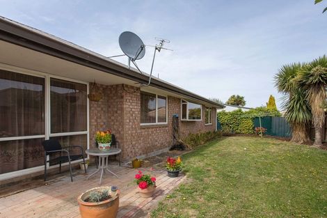 Photo of property in 1/10 Thistledown Place, Woolston, Christchurch, 8062