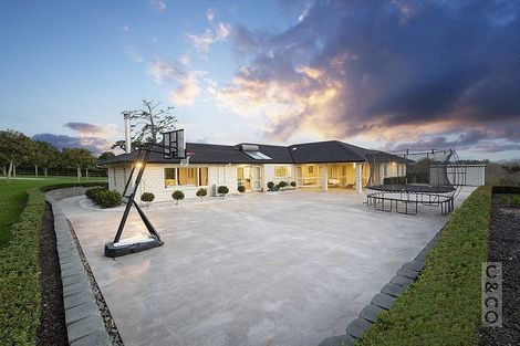 Photo of property in 289 Old North Road, Kumeu, 0892