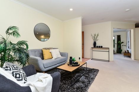 Photo of property in 4 Diomede Glade, Flagstaff, Hamilton, 3210