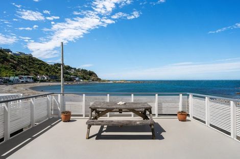 Photo of property in 70 Owhiro Bay Parade, Owhiro Bay, Wellington, 6023