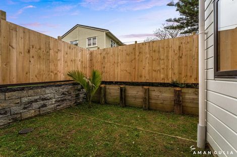 Photo of property in 2/63 Gardner Avenue, New Lynn, Auckland, 0600