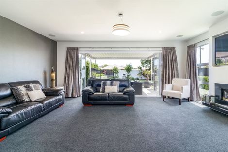 Photo of property in 212 Matsons Avenue, Papanui, Christchurch, 8053