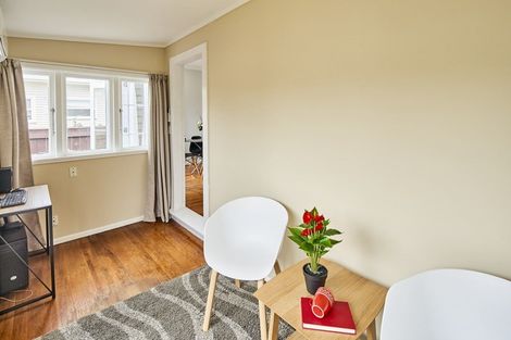 Photo of property in 19 Norton Park Avenue, Fairfield, Lower Hutt, 5011