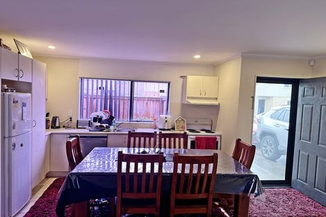 Photo of property in 6 Duxfield Drive, Ranui, Auckland, 0612