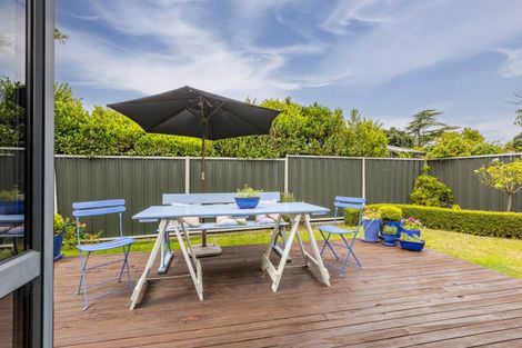 Photo of property in 2/25 Margaret Avenue, Havelock North, 4130