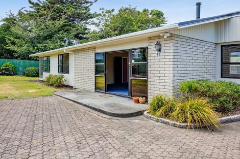 Photo of property in 35 Dives Avenue, Hawera, 4610