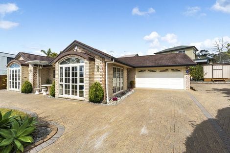 Photo of property in 14 Pittville Place, Henderson, Auckland, 0612