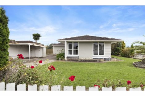 Photo of property in 42 Hamilton Drive, Waiuku, 2123