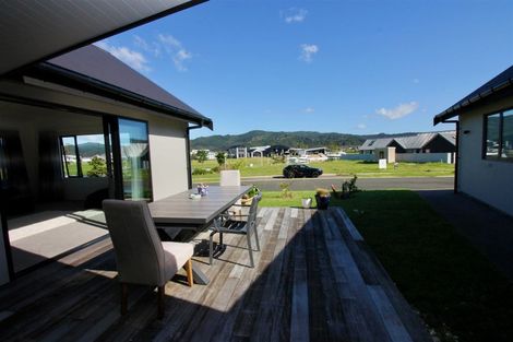Photo of property in 70 Leeward Drive, Whitianga, 3510