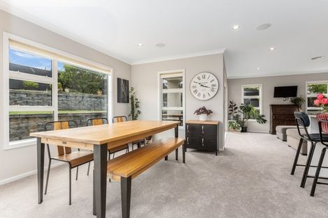 Photo of property in 15 Sumner Terrace, Aotea, Porirua, 5024