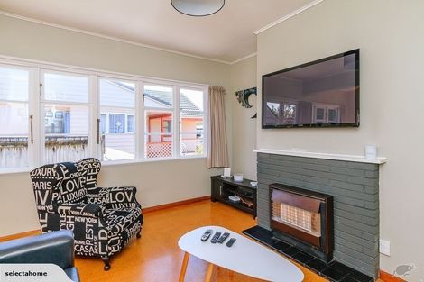 Photo of property in 142 Oxford Terrace, Epuni, Lower Hutt, 5011
