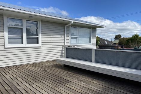 Photo of property in 17 Ellen Street, Manurewa East, Auckland, 2102