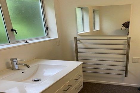 Photo of property in 3/49 Maungaraki Road, Korokoro, Lower Hutt, 5012