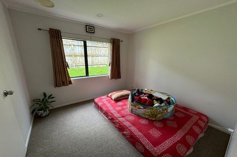 Photo of property in 13 Blueridge Close, Sunnyvale, Auckland, 0612