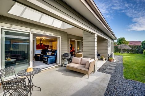 Photo of property in 4 Waitaha Place, Clive, 4102