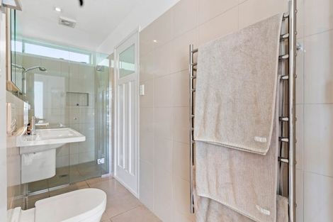 Photo of property in 28 Regina Street, Westmere, Auckland, 1022