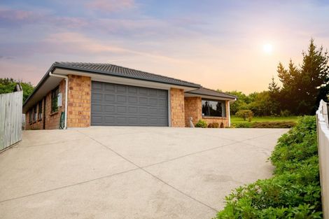 Photo of property in 8 Dumfries Place, Pyes Pa, Tauranga, 3112